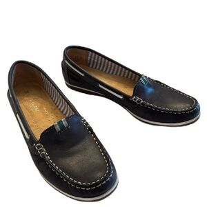 Naturalizer Hanover Navy Leather Boat Shoe with Stripe Detail Size 7N